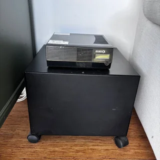 Ellie’s 1400w inverter/Ups system with trolley