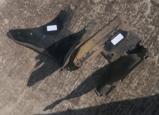 Arch covers right and left for Suzuki swift sport Zc32s