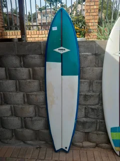 Surfboard Ferral 6'10