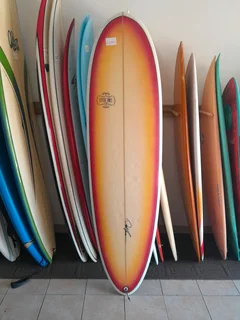 Surfboard minimals and midsize