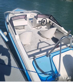 18ft - 6 seater ski boat with Mercury Black Max 135