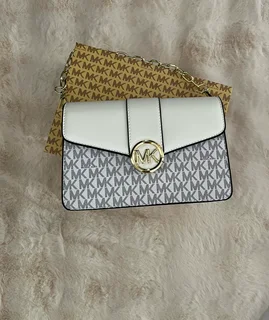 Micheal Kross bag R800