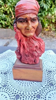 Geronimo - 1829 – 1909 - Goyahkla, Resin Figurine