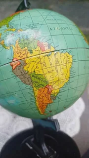 Rare 1940s Reliable series small tin globe made in England