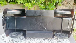 Retro VW Beetle Surf Bug. Surfs Up !!