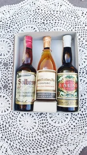 1960’s Miniature bottle library by Danish producer S L Langhoffs Copenhagen