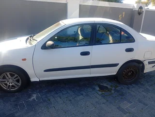 Nissan Almera 2004 stripping for spares
