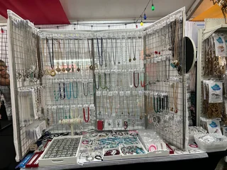 Jewellery display items