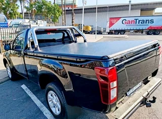 HILUX / ISUZU / RANGER CLIP ON TONNEAU COVERS ((FREE FITMENT))