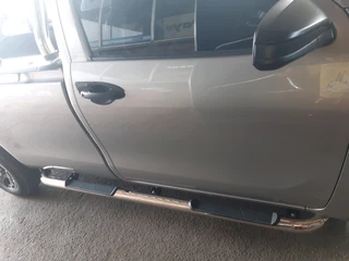 HILUX / RANGER / ISUZU SIDE STEPS - STAINLESS (FREE FITMENT)