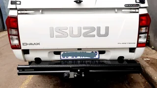ISUZU DOUBLE TUBE TOWBARS ((FREE FITMENT))