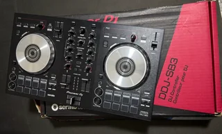 DDJ-SB32-channel DJ controller for Serato DJ Lite