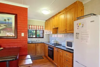 6 Sleeper Self-catering Chalet at Baywater Village in Sedgefield available between 19 - 26/12/2025