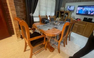 6 Seater Solid Oak Dining Room set