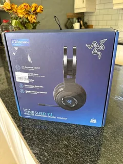 Razer Thresher 7.1 inch surround sound Wireless headphones