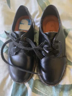 Size 11 boys Buccaneer school shoes for sale