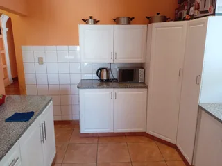 Three bedrooms house for rent in Glenwood