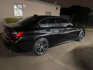 BMW 330i M-Sport - Motorplan Till April 2026