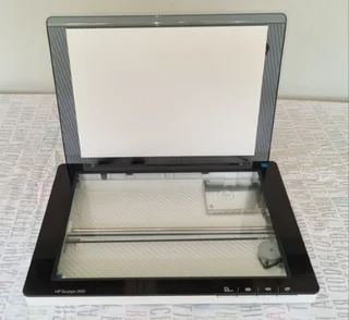 HP Scanjet 300 flatbed scanner