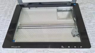 HP Scanjet 300 flatbed scanner
