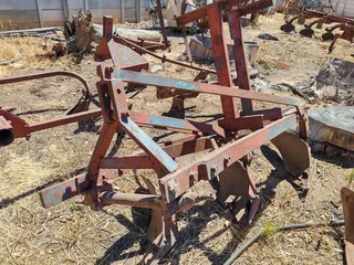 3 Skaarploeg blou met raam