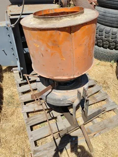 Laaigraafbak met hidrouliese besem-inrol/padbesem