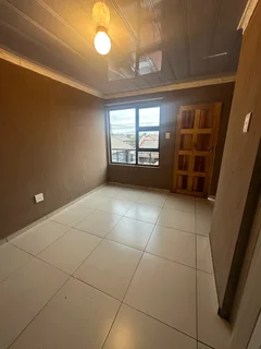 Bachelor Room Protea Glen Ext20 - R1700/PM