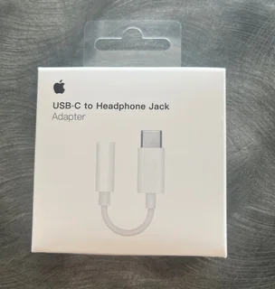 Iphone Original Usb-c To Female Aux.