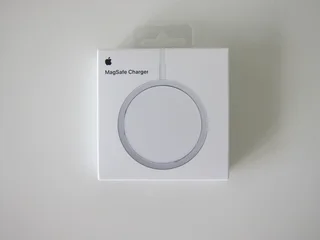 Apple Original Magsafe Wireless Fast Charger.