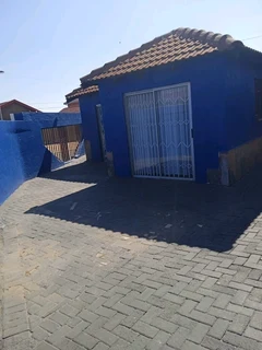 Nasrec close to FNB Stadium - Daily/Weekly/monthly accommodation for R4500/R1750/380