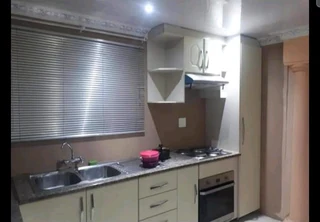 Fleurhof Dialy/Weekly/Monthly Accommodation R1500