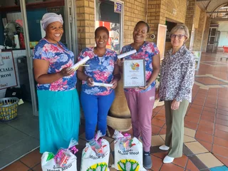 Sonpark Laundromat and Dry Cleaners open on Saturdays and Sundays