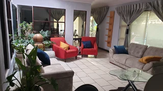 Room For Rent House Share Sandton Central Business District. Female Only. Walk To Sandton City