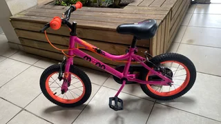 KIDS MUNA Gliter Girl 14 girls bike