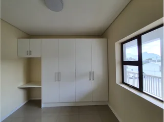 Flat for Sale in Wetton