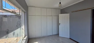 Newly Renovated 3 Bedroom House to Rent in quiet Tygerdal