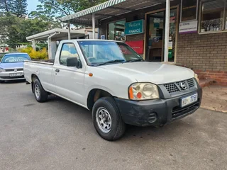 2010 Nissan NP300 2.0i LWB