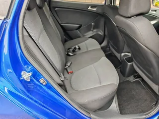 2012 Hyundai Accent Sedan