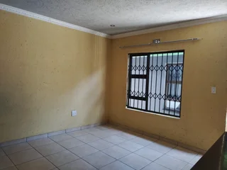 Outside room to rent