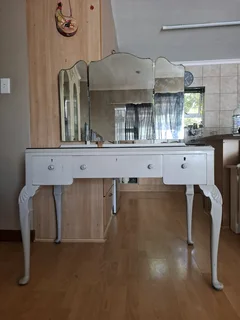 Furniture and household items *Negotiable