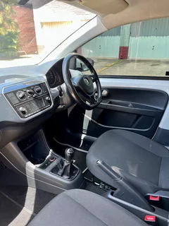 1.0L 2020 Volkswagen Up! Comfortline