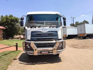 UD 440 Quester Truck Tractor
