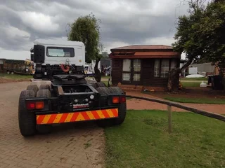 UD 26.440 Truck Tractor