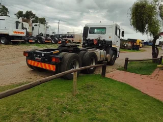 UD 26.440 Truck Tractor