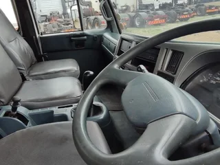 UD 80   27000  KMS