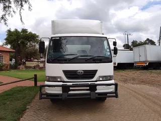 UD 80   27000  KMS