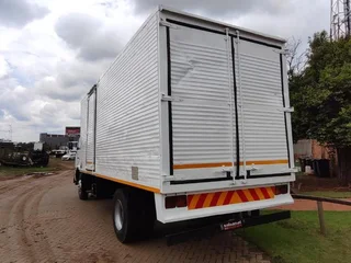 UD 80   27000  KMS