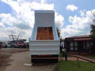 UD 26.370 TIPPER 10 CUBE