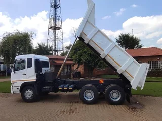 UD 26.370 TIPPER 10 CUBE