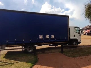 ISUZU FSR 800 TAUT LINER